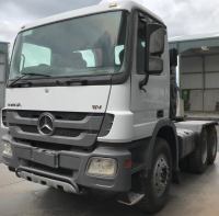 Mercedes-Benz Actros 3848 عدد اربع شاحنات اكتروس