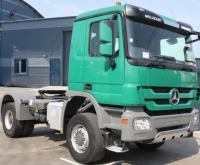 Mercedes-Benz Actros 2044 شاحنة اكتروس 