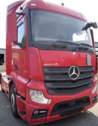 Mercedes-Benz Actros 1845 شاحنة اكتروس 