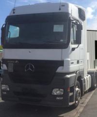 Mercedes-Benz Actros 1844 شاحنة اكتروس