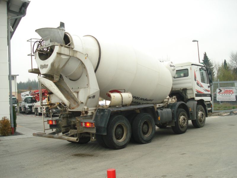 خلاط اسمنت اكتروس 2632 7متر مكعب