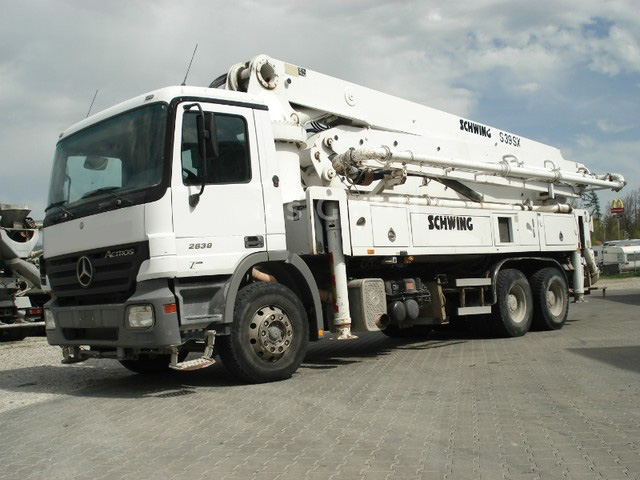 مضخات اسمنت Mercedes-Benz 2636 Schwing KVM 39