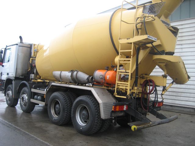 خلاط اسمنت actros 3236