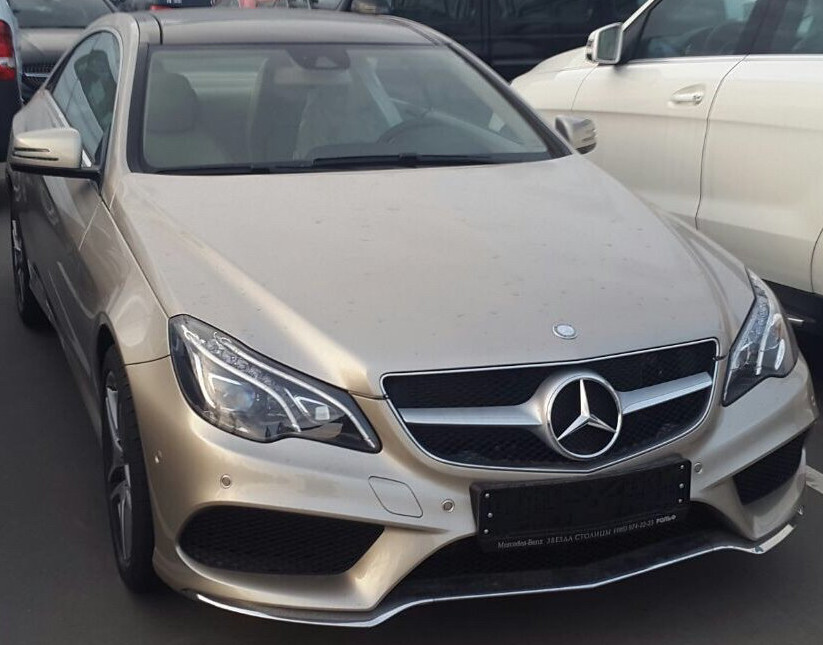 Mercedes-Benz (2015)