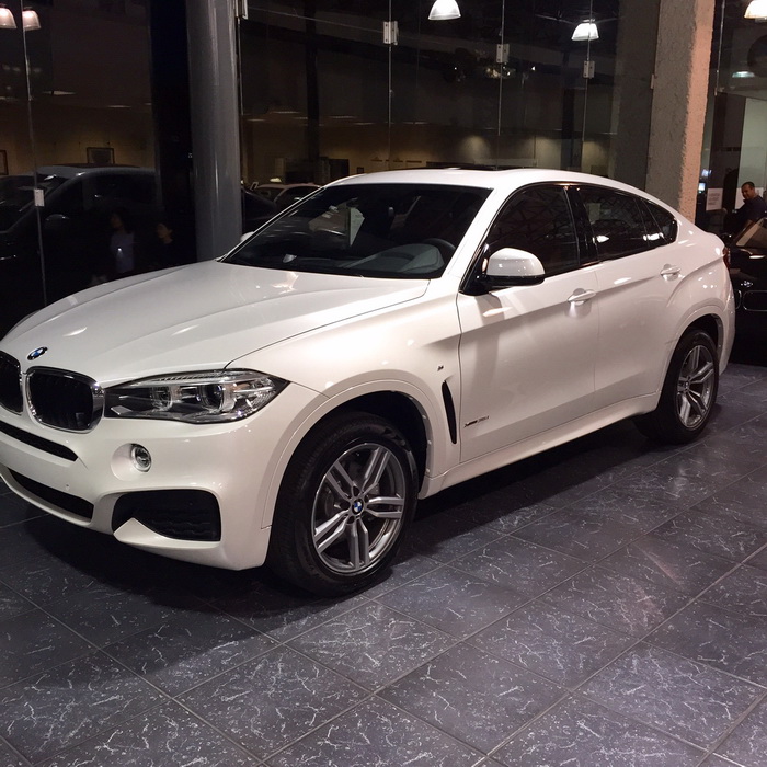 BMW X6 350i بي ام دبليو اكس 6