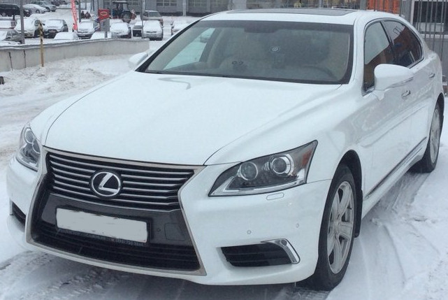 Lexus LS 460