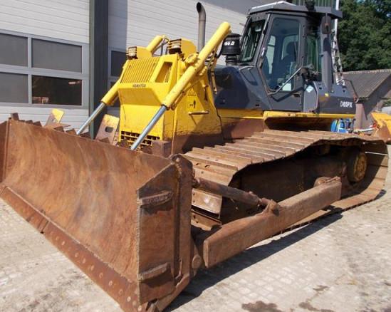 Komatsu بلدوزر كوماتسو مجنزرة