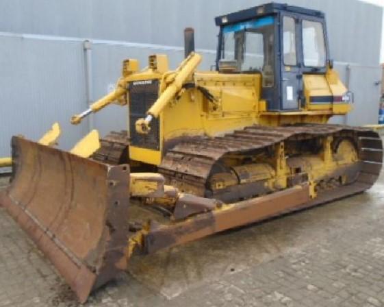 بلدوزر كوماتسو مجنزرة