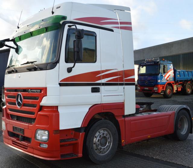 شاحنة اكتروس