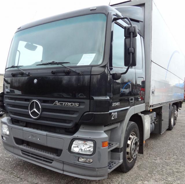 2541 شاحنة صندوق