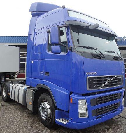 شاحنة فولفو