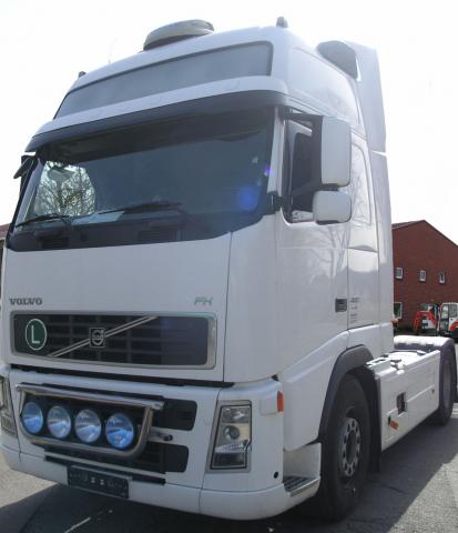 شاحنة فولفوx3