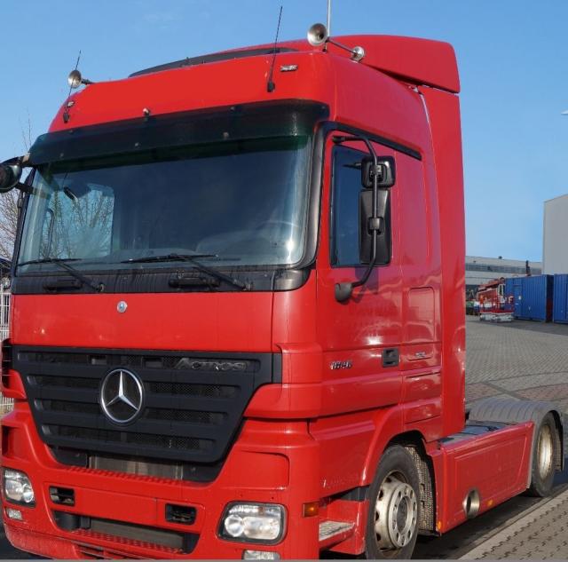 شاحنة اكتروس