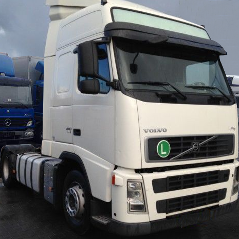 شاحنة فولفو
