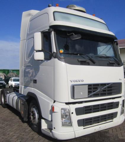 شاحنة فولفو