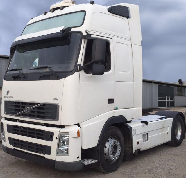 شاحنة فولفو