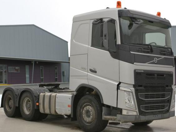 6×4 شاحنة فولفو