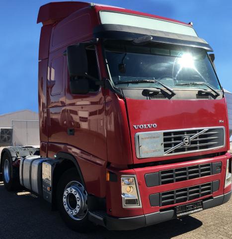 شاحنة فولفو 2007