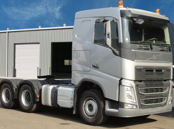 شاحنة فولفو