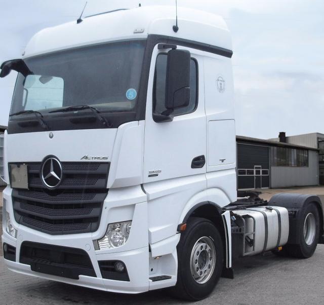 شاحنة اكتروس