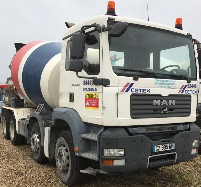 ليبهر 9م  مان32.360