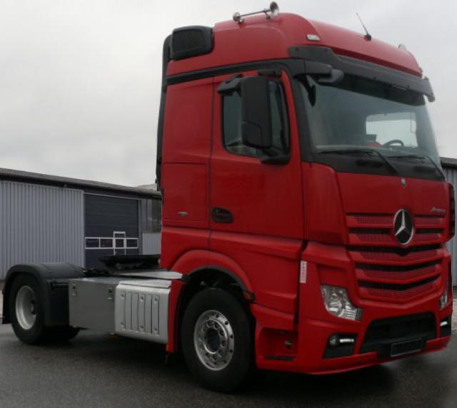 شاحنة اكتروس