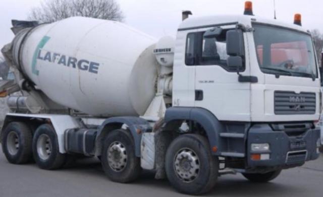 خلاط ليبهر9مترمكعب مان 32. 360