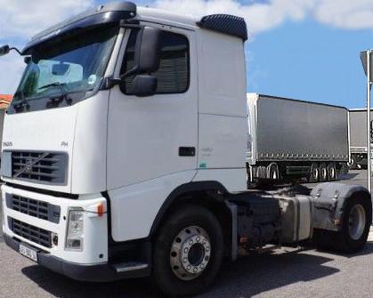 شاحنة فولفو