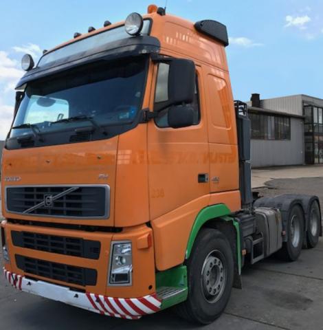 شاحنة فولفو