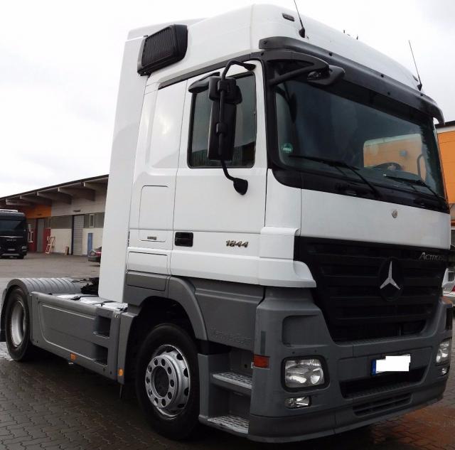 شاحنة اكتروس