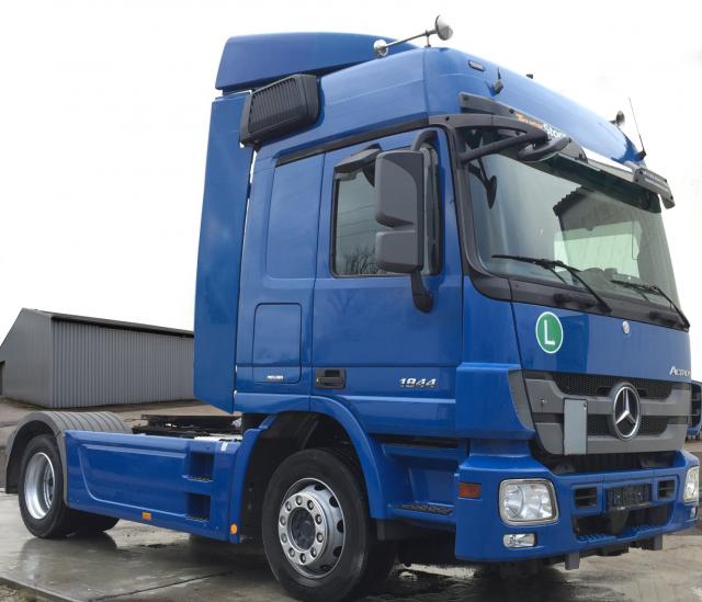 شاحنة اكتروس