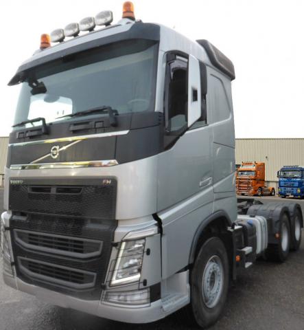شاحنة فولفو