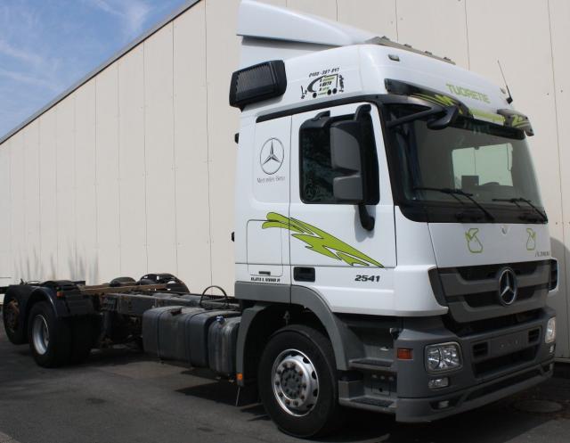 شاصية 6×2  اكتروس