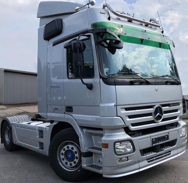 شاحنة اكتروس