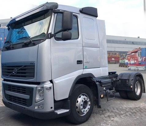 شاحنة فولفو