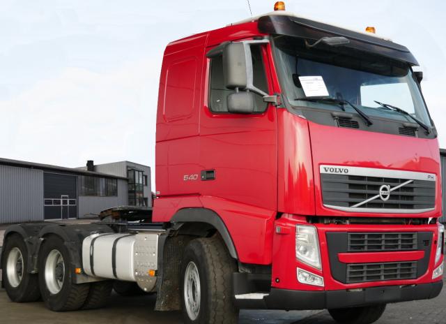 شاحنة فولفو  عدد ثلاثة