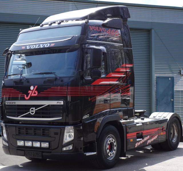شاحنة فولفو
