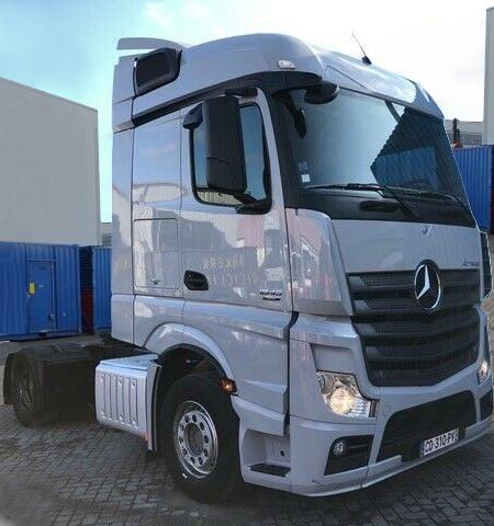 شاحنة اكتروس عدد 7 شاحنات