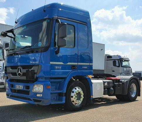 شاحنة اكتروس