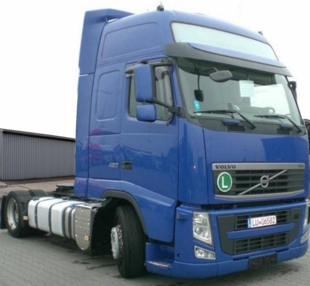 شاحنة فولفو