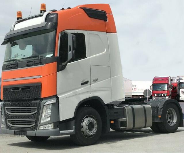 شاحنة فولفو عدد 3