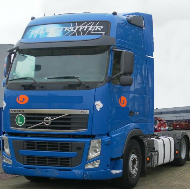 شاحنة فولفو