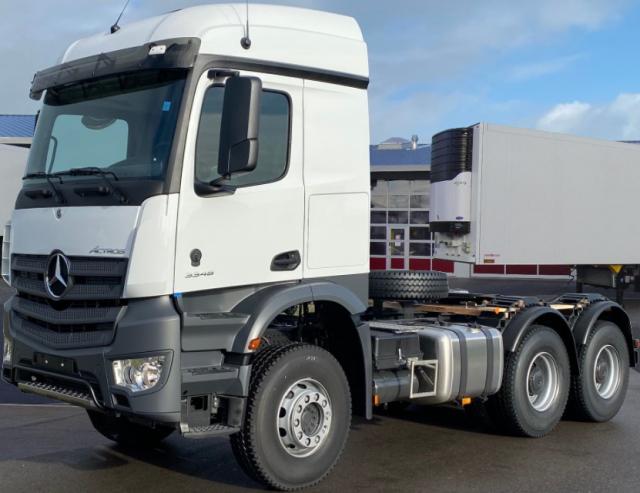 شاحنة اكتروس  عدد 8 شاحنات