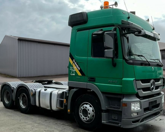 شاحنة اكتروس