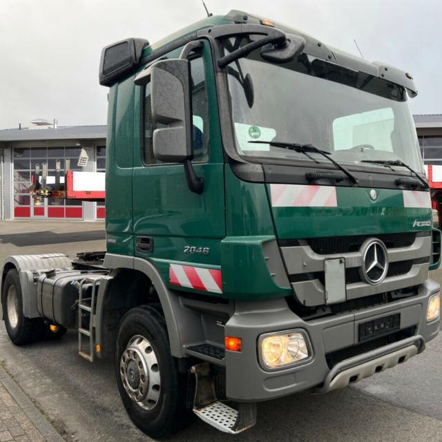 شاحنه اكتروس 2046