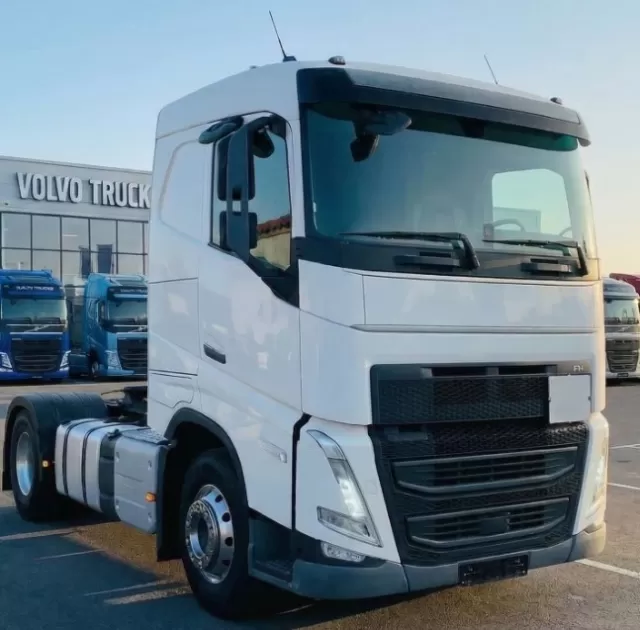 شاحنة فولفو اف اتش 460 موديل 2021 – 460 حصان – نقل ثقيل