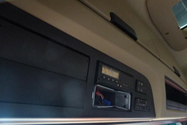 مرسيدس أكتروس 1846 رأس شاحنة ست كامل موديل 2022 (عدد 3 شاحنات)