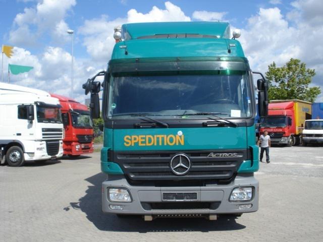 ميجا موديل 2006