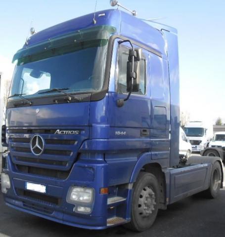 شاحنة اكتروس