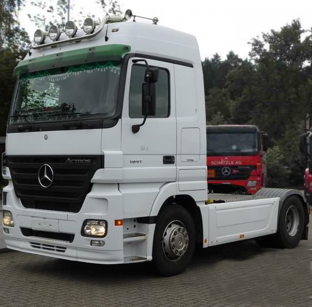 شاحنة اكتروس